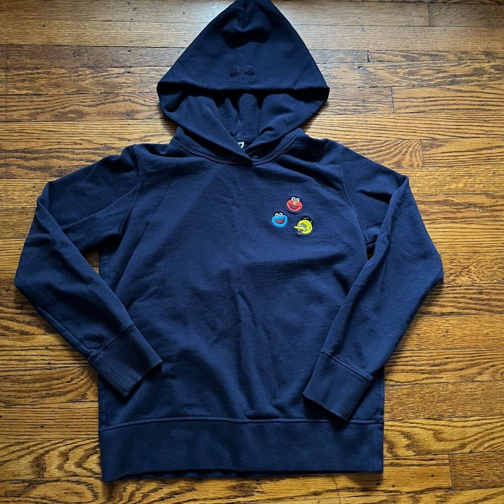Uniqlo Kaws Sesame Street Hoodie Kids M Navy Blue Elmo Cookie Big Bird Pullover